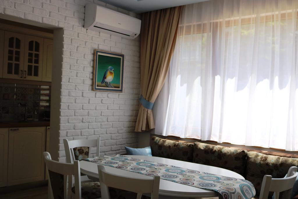 Central Varna Apartment - Lets4Holiday Eksteriør bilde
