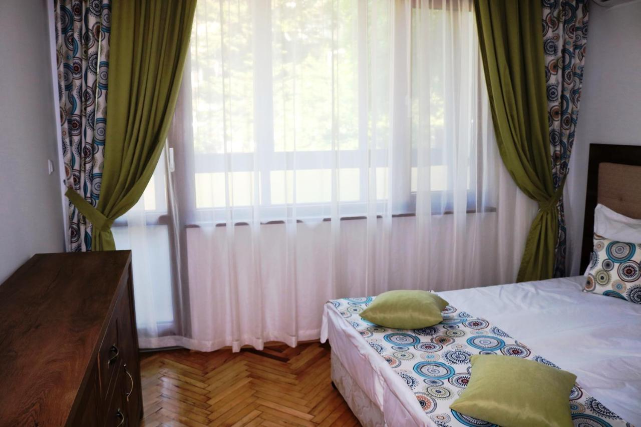 Central Varna Apartment - Lets4Holiday Eksteriør bilde