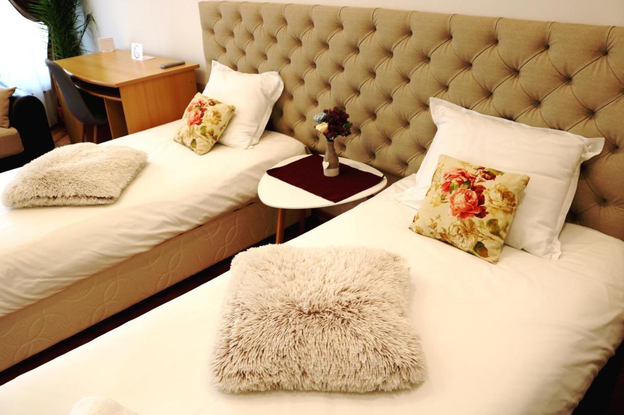 Central Varna Apartment - Lets4Holiday Eksteriør bilde