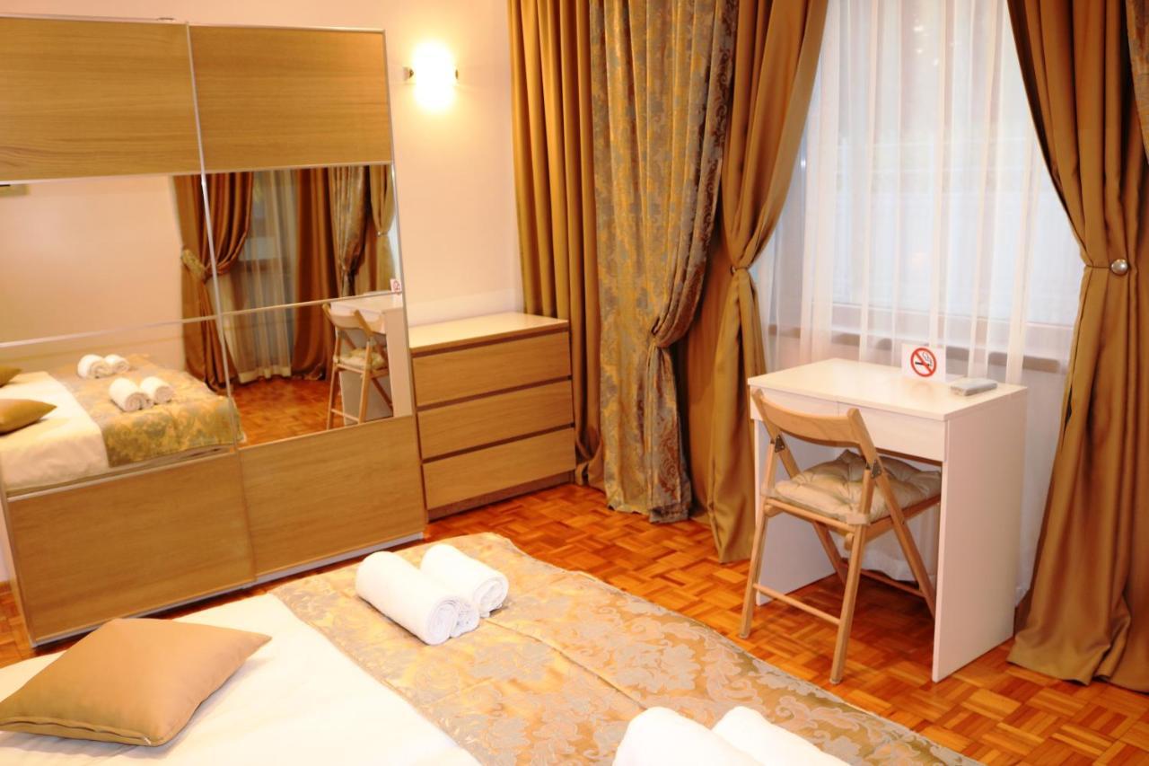 Central Varna Apartment - Lets4Holiday Eksteriør bilde